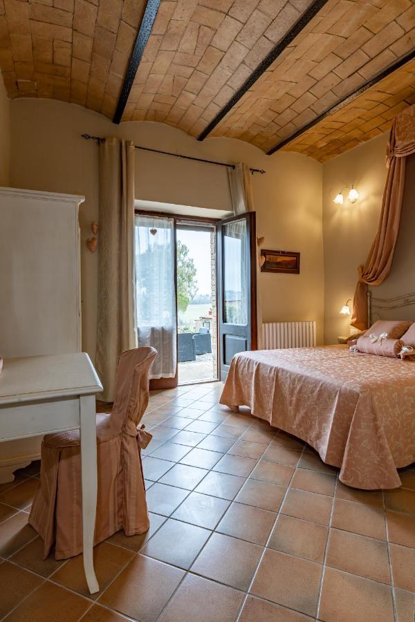 Wine Resort Colsereno Montalcino Ngoại thất bức ảnh
